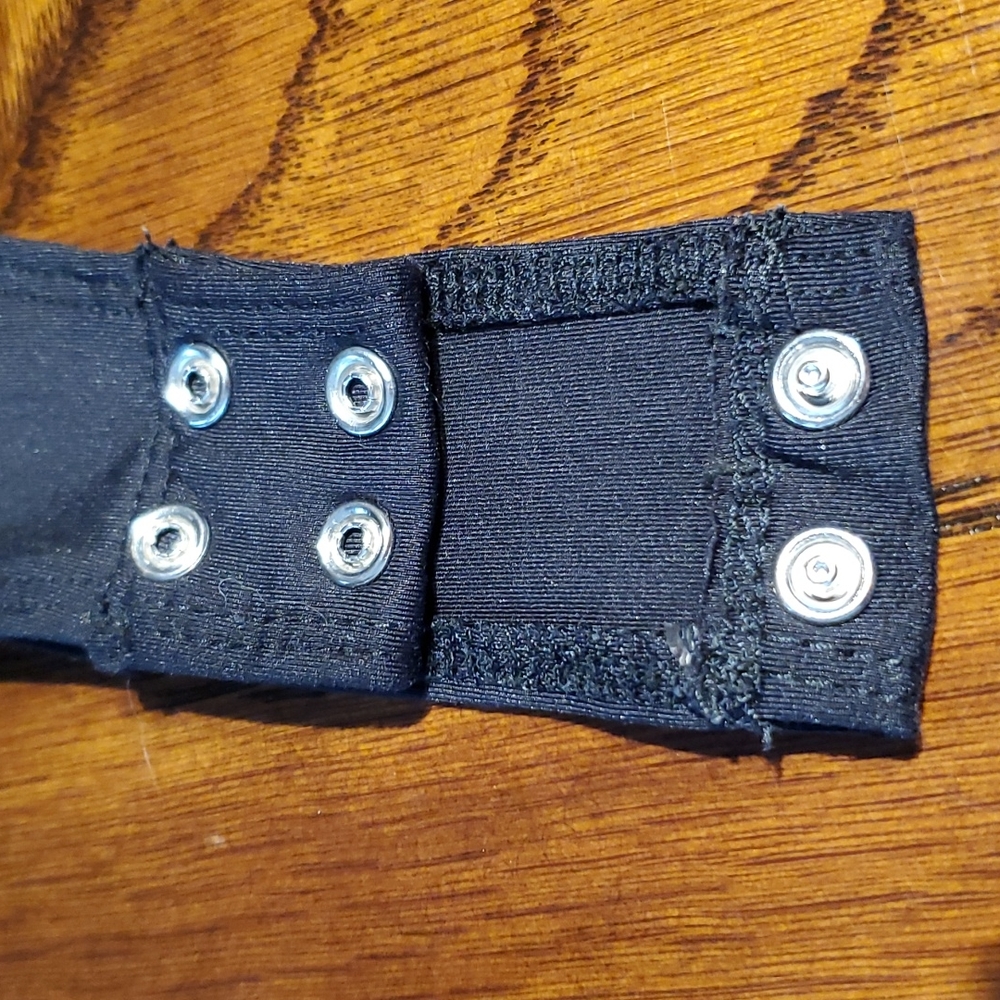 Dynamite 2 Bodysuits - Picture 3 of 9